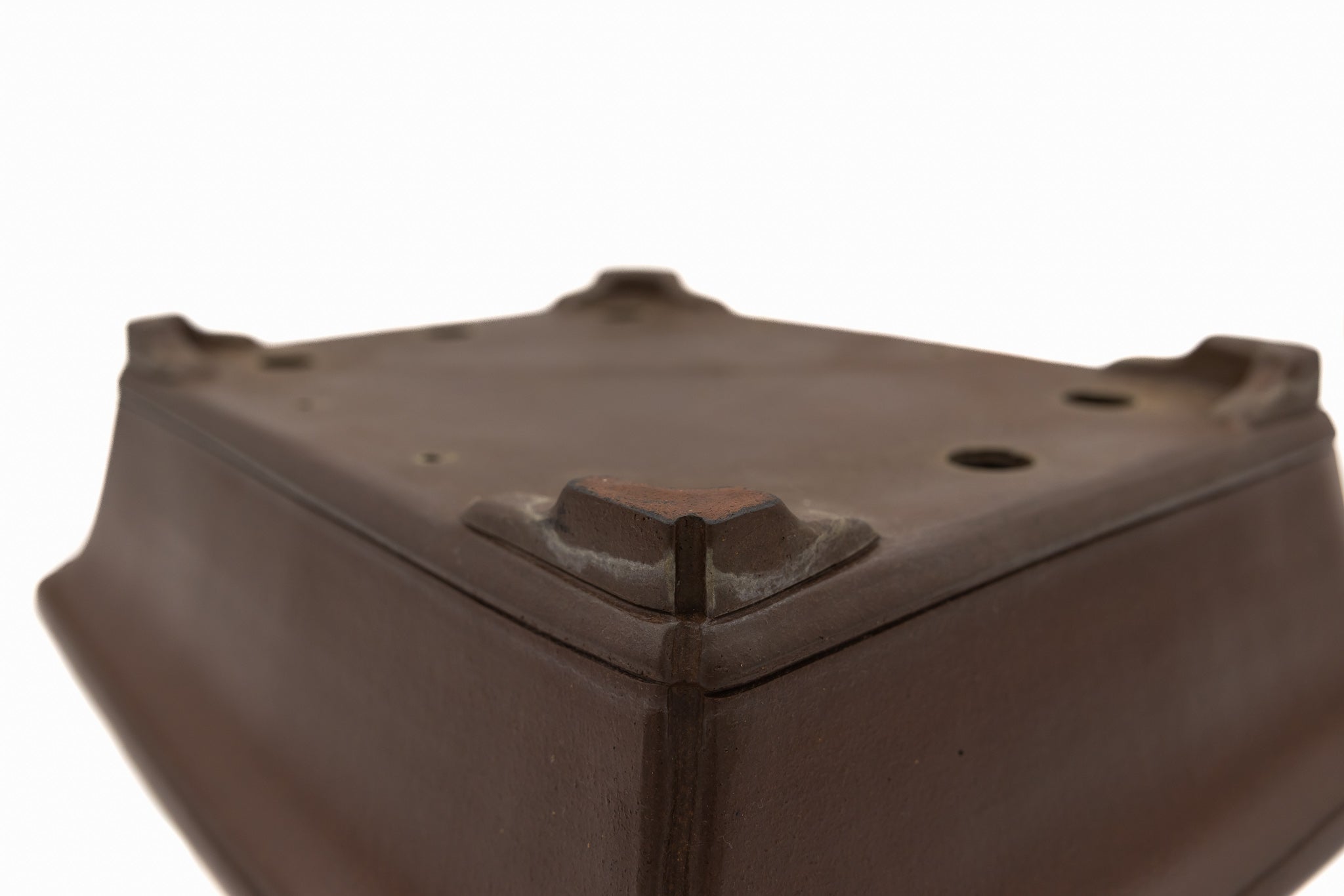 Maceta rectangular grande para bonsái – Esmaltada, con borde plano y base decorativa.